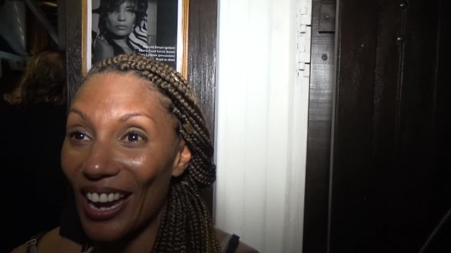 Le concert de la lumineuse MAJAD Chez Henri