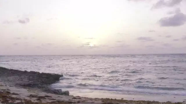 Interlude : magique lever de soleil à l'anse Taliseronde