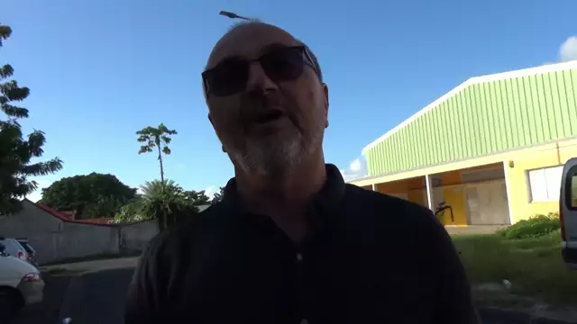 Les enjeux de la continuité territoriale  :  double insularité double peine