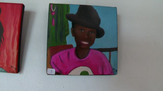 Portrait de Nadia, artiste peintre, qui expose à St Louis