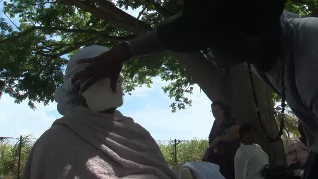 Un jeune, un ainé - une histoire de transmissions autour du masque