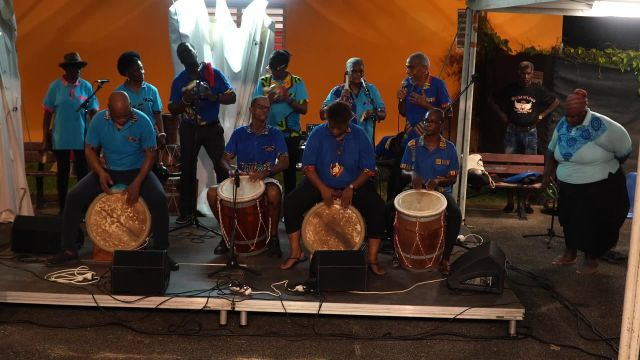 Le gwoka interprété par Kadansmag Aichi Touloukarea en Lewis