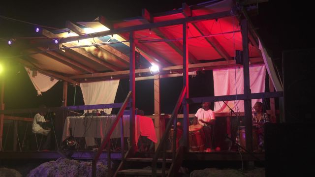 Rencontre autour du Piano : des musiciens en herbe s'expriment au Touloulou