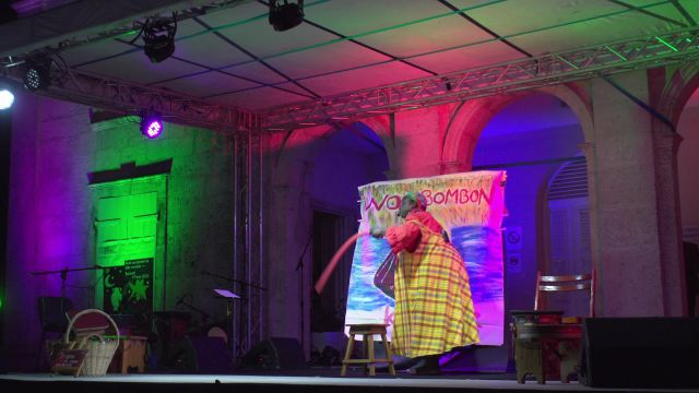 Woz Bonbon nous conte une histoire sensible sur le harcèlement à l'école